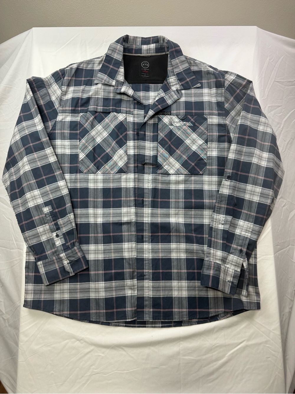 Wrangler Navy, White and Gray Plaid Button-Down Shirt